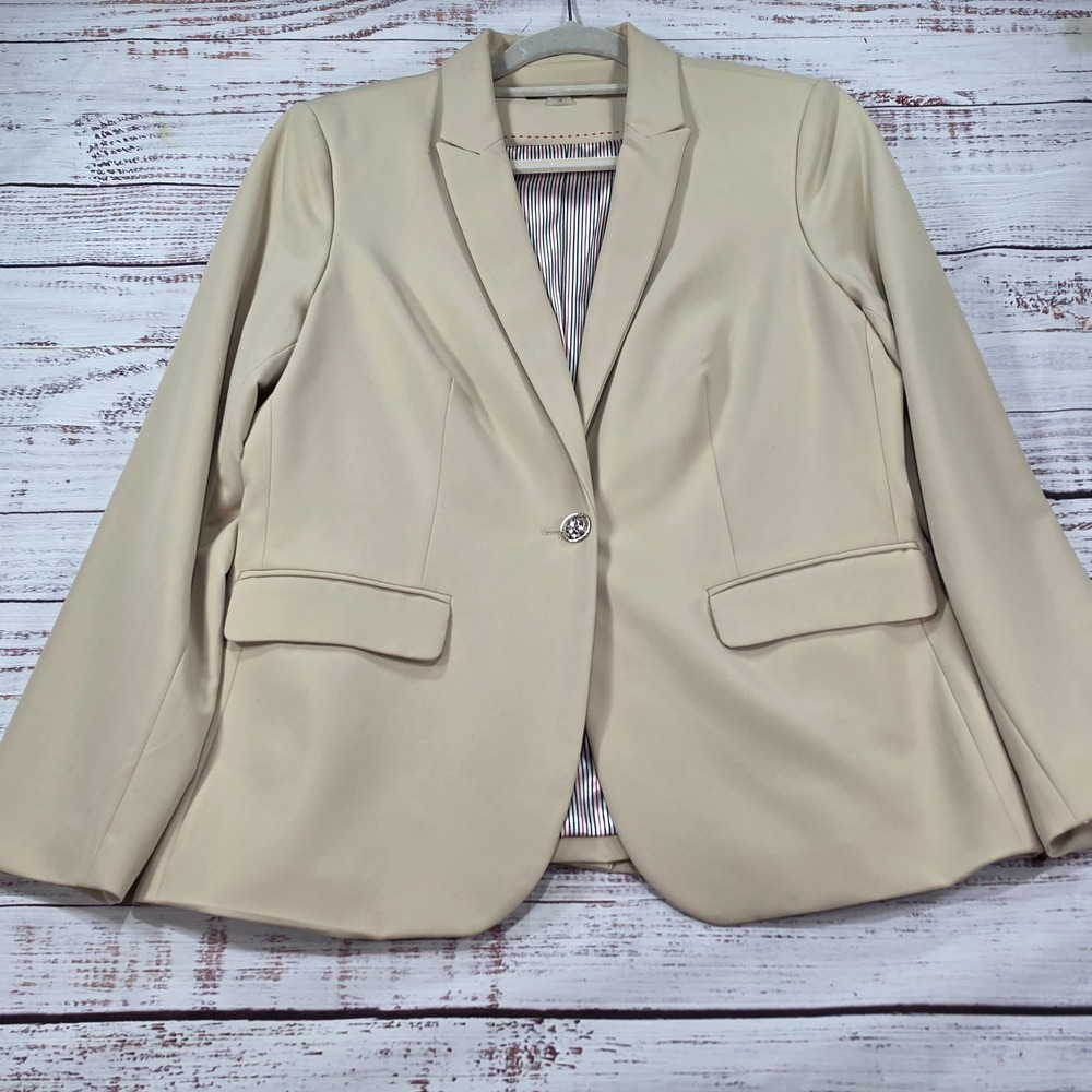 Tommy Hilfiger Blazer Womens 12 Beige Excellent Silver Crest Button Lined Work